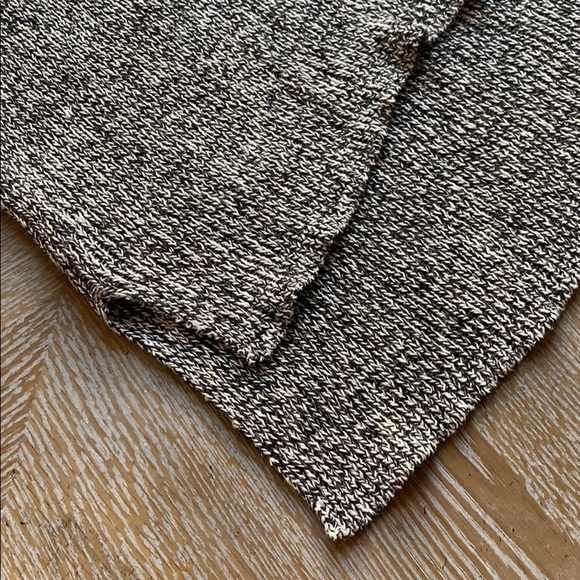 EILEEN FISHER Hi-Lo V-Neck Knitted Box Top Sweater - Picture 8 of 10